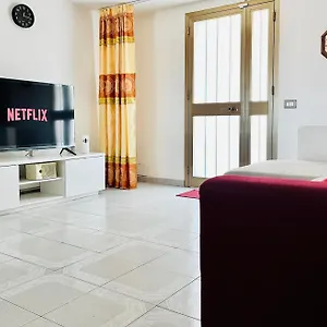 Apartment Domus Aurea - Intero Ed Indipendente Con Giardino, Fiumicino